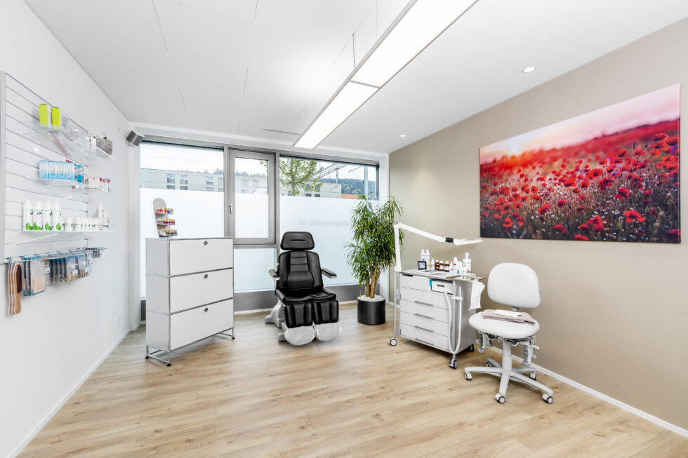 Ein Behandlungszimmer der Podologie Rontal in Ebikon